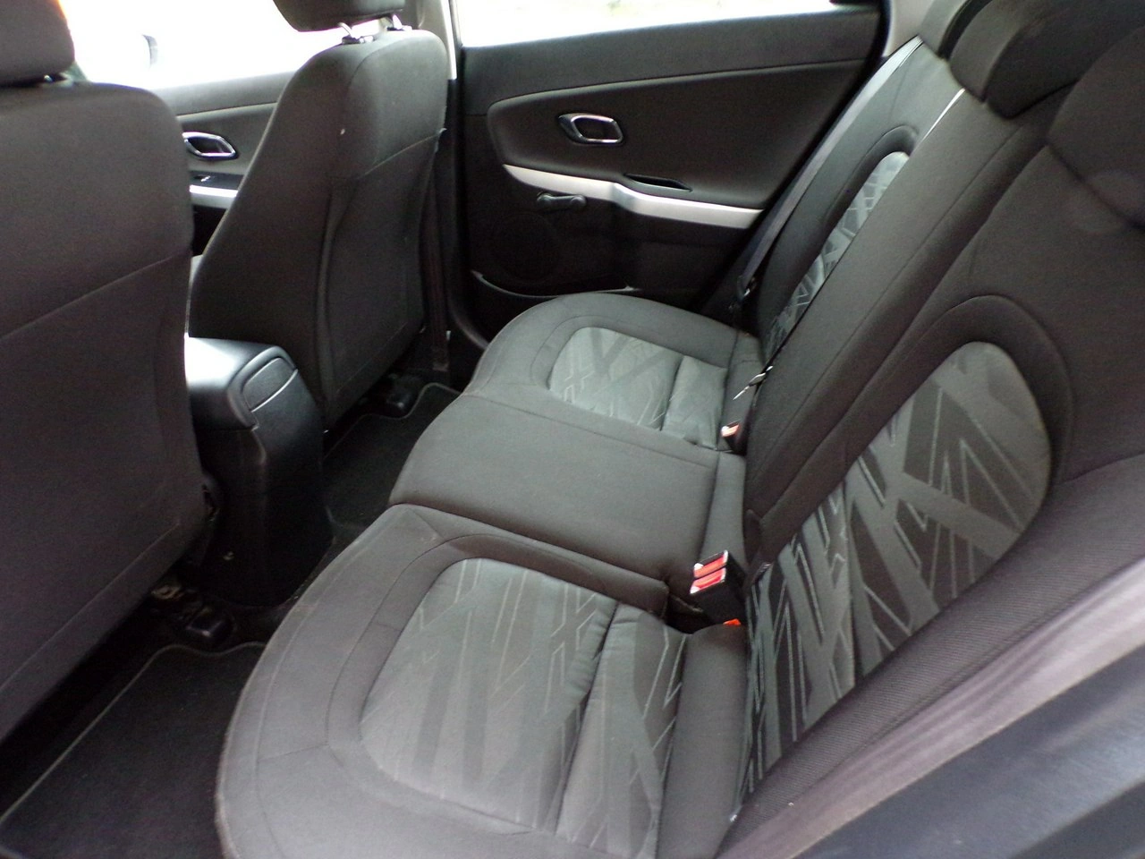 Kia Ceed - Zdjęcie 27