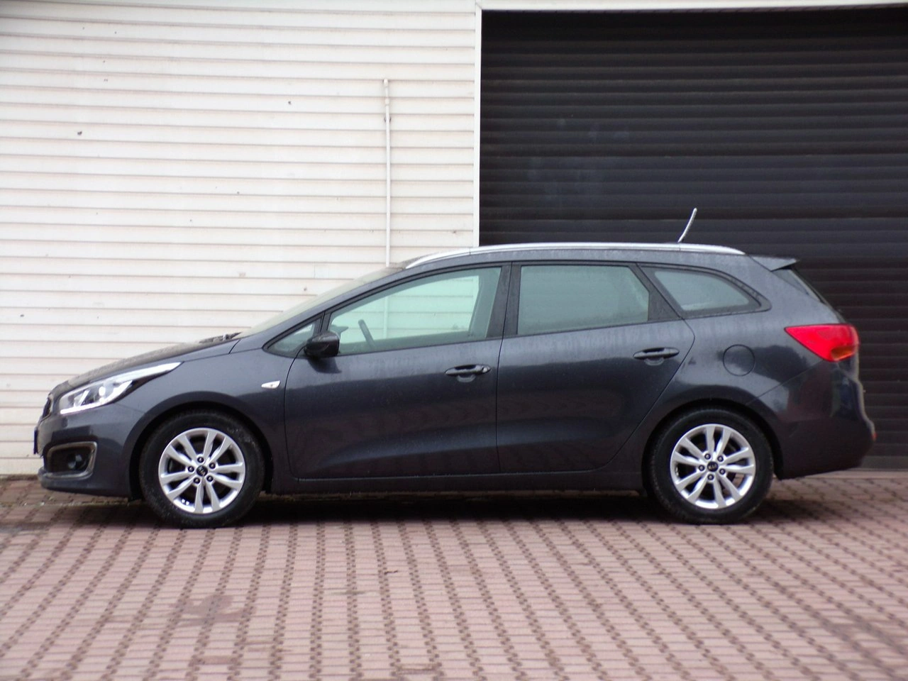 Kia Ceed - Zdjęcie 8