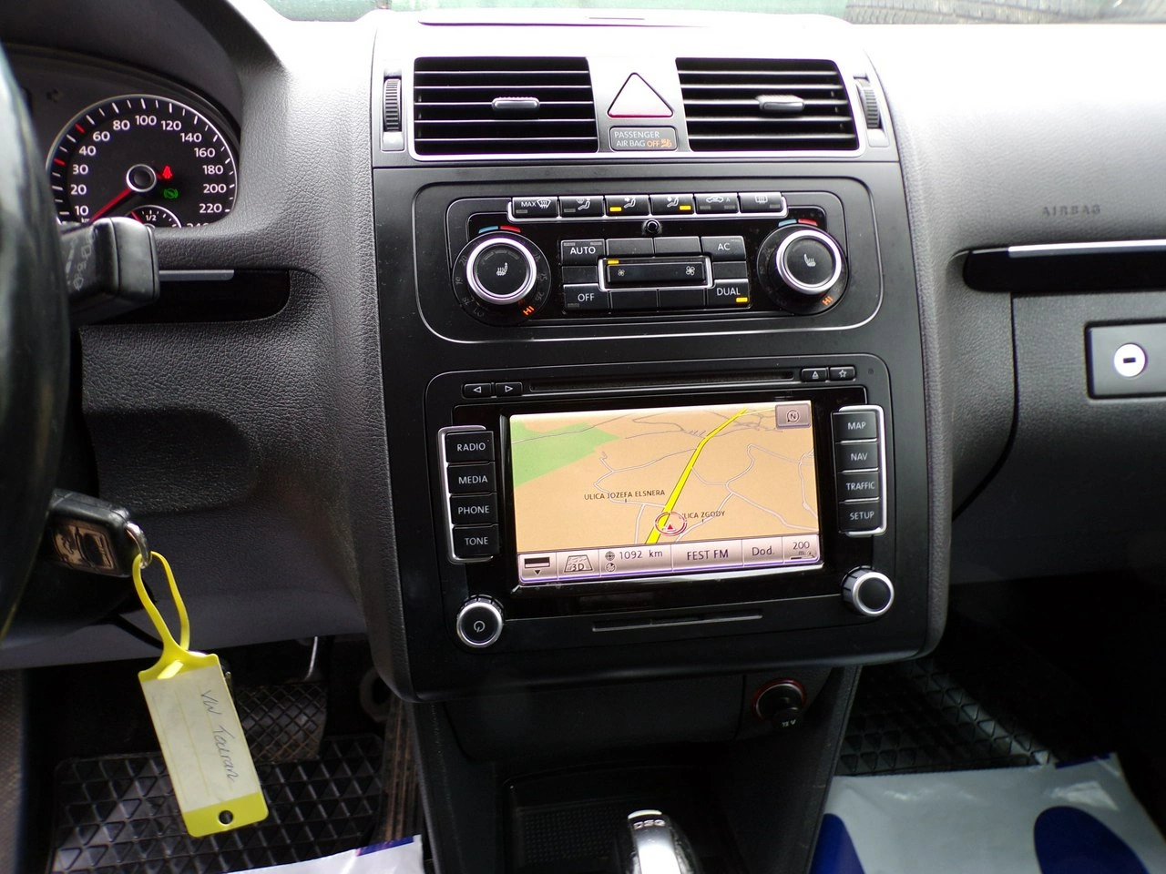 Volkswagen Touran - Zdjęcie 19