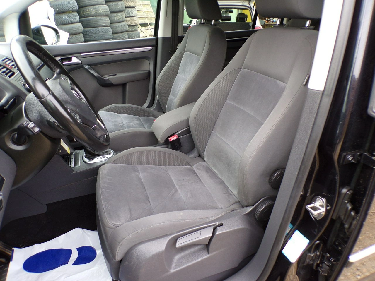 Volkswagen Touran - Zdjęcie 23