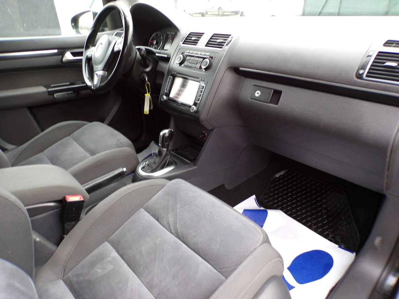 Volkswagen Touran - Zdjęcie 29