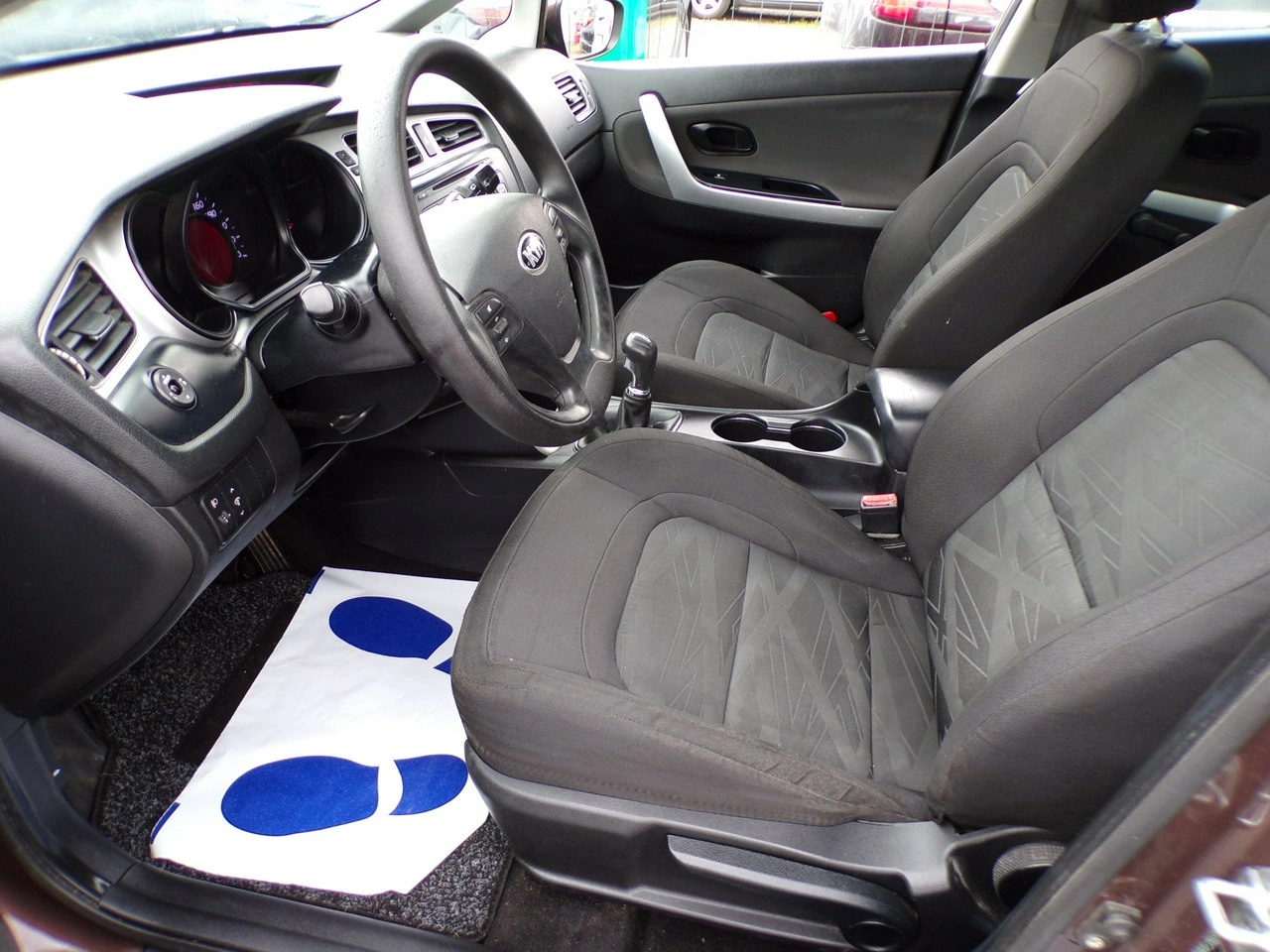 Kia Ceed - Zdjęcie 18