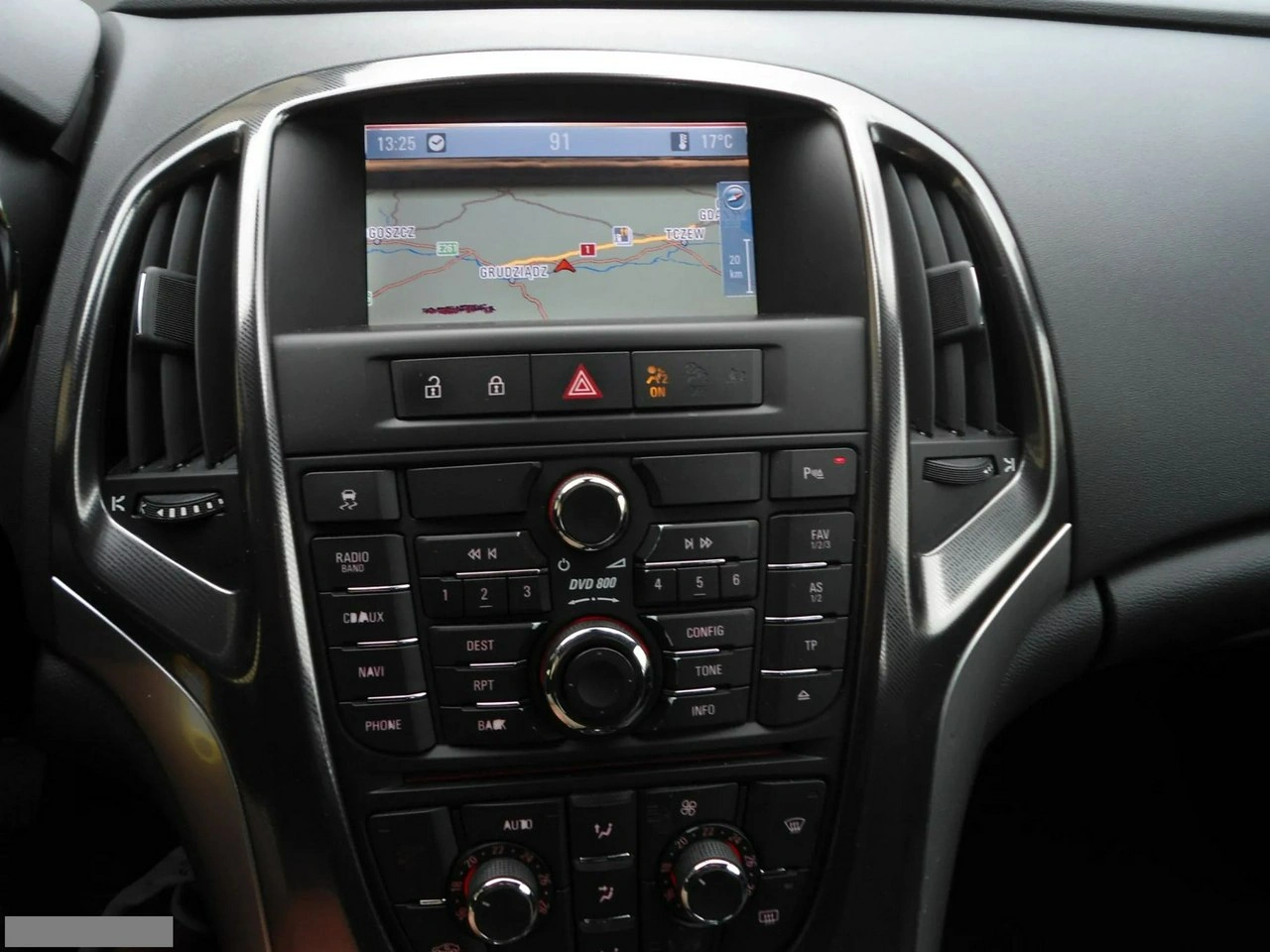 Opel Astra - Zdjęcie 25