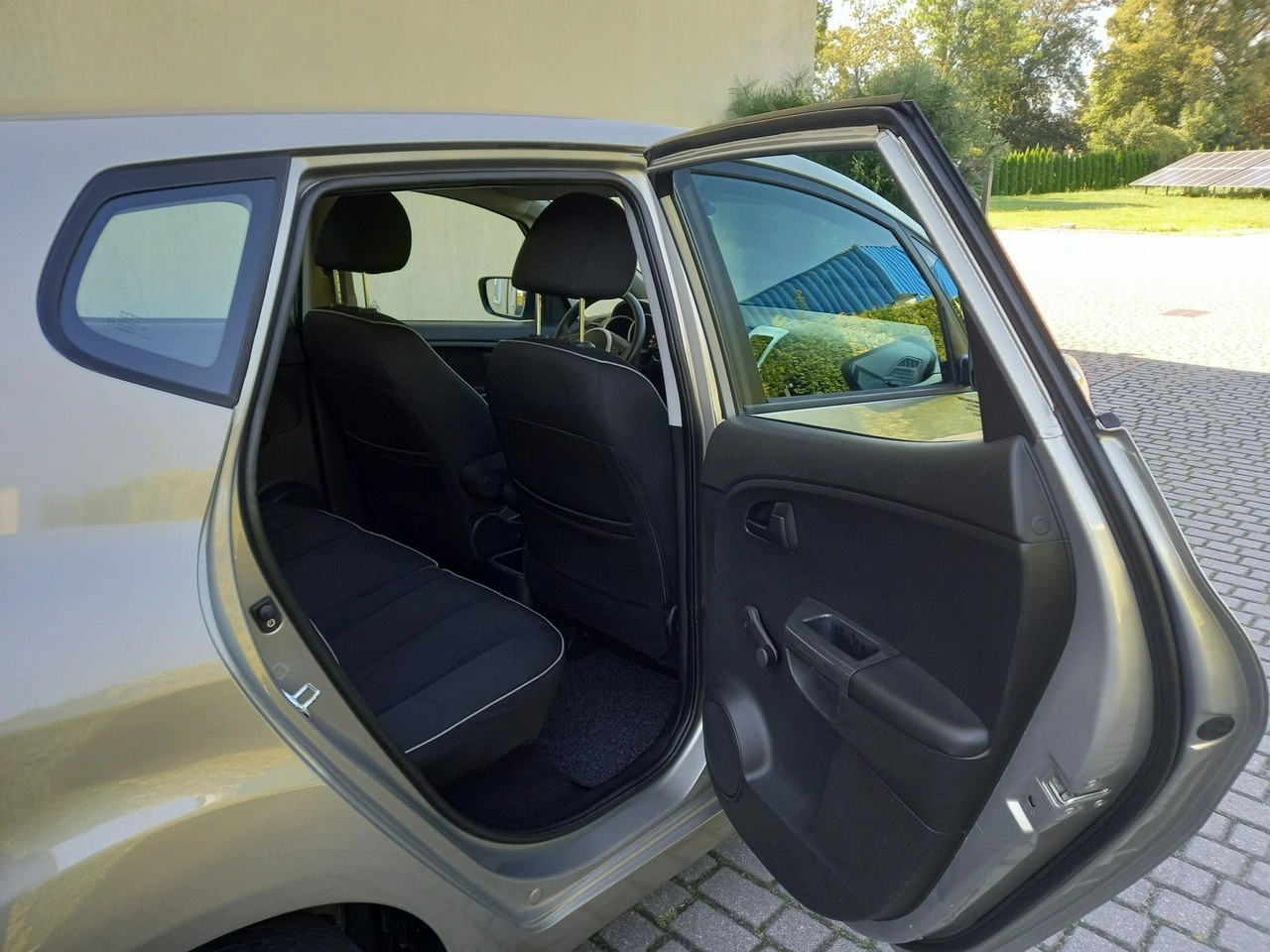 Kia Venga - Zdjęcie 21