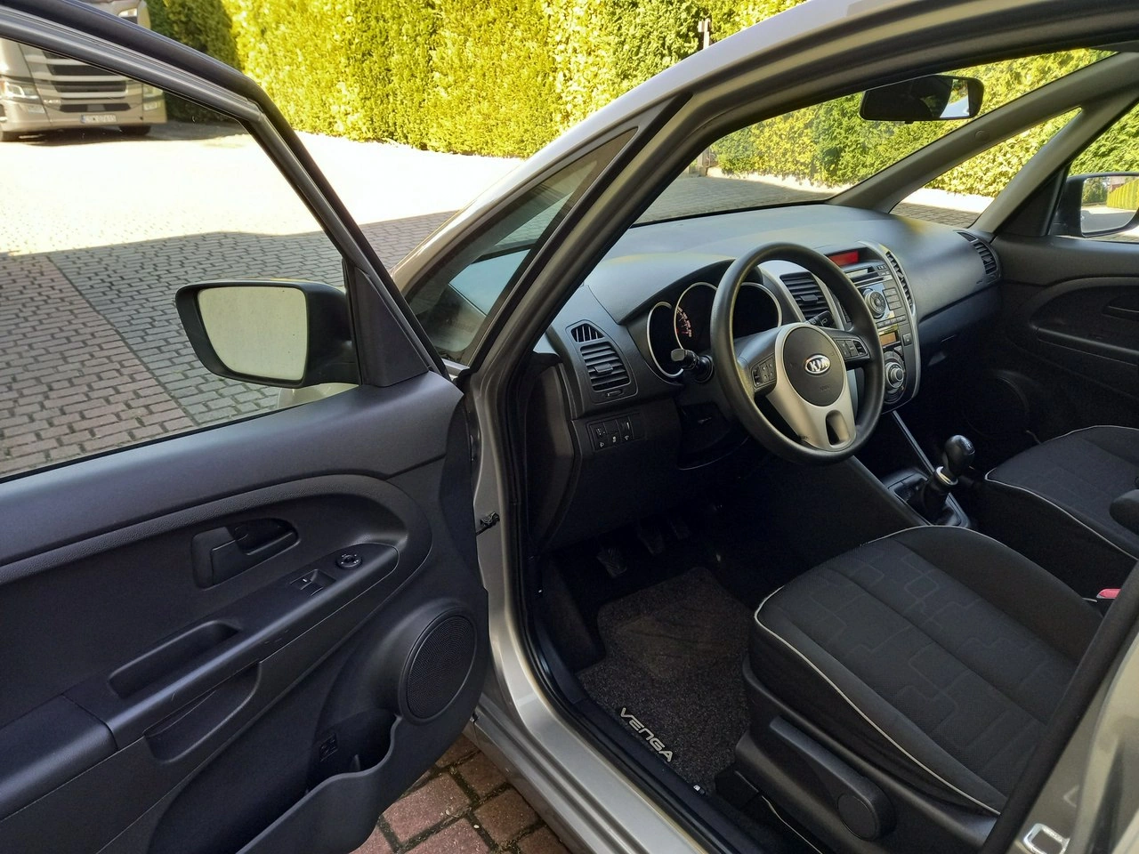 Kia Venga - Zdjęcie 24