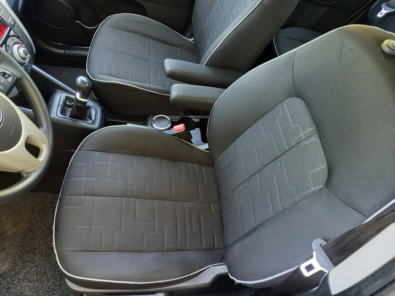 Kia Venga - Zdjęcie 28