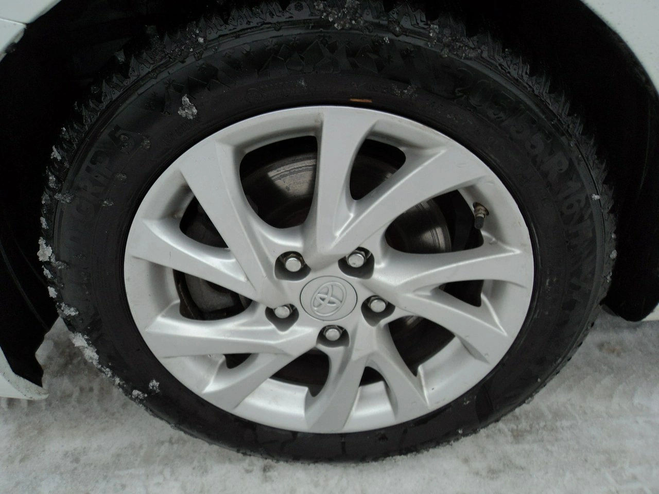 Toyota Auris - Zdjęcie 17