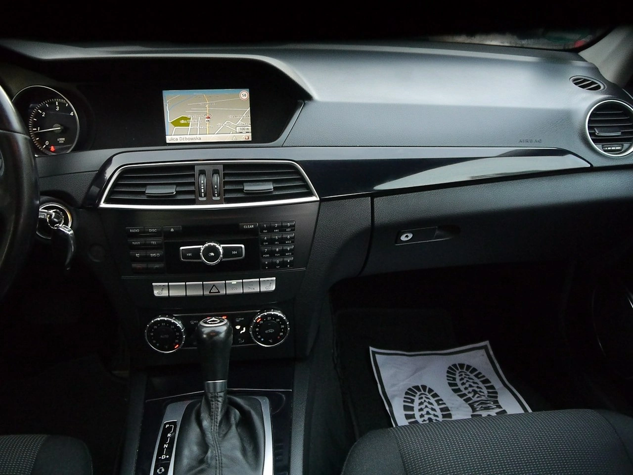 Mercedes C 220 - Zdjęcie 23