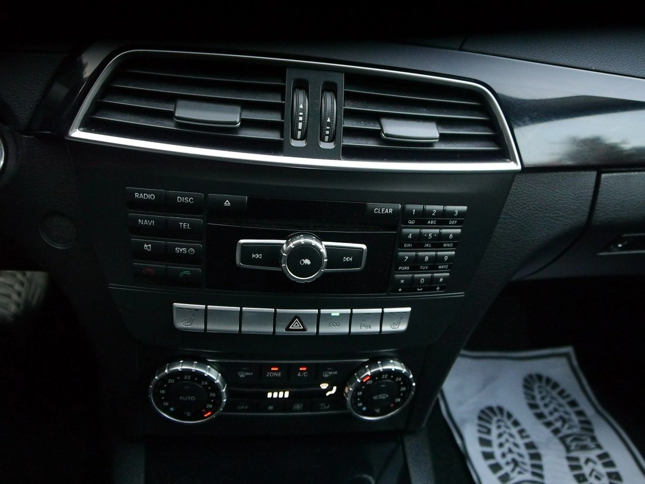 Mercedes C 220 - Zdjęcie 27