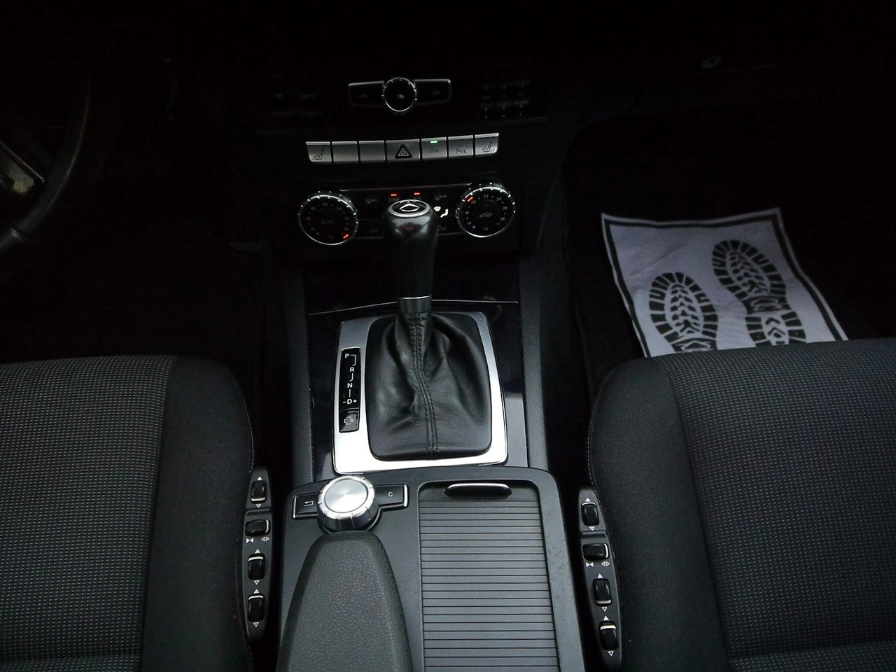 Mercedes C 220 - Zdjęcie 28