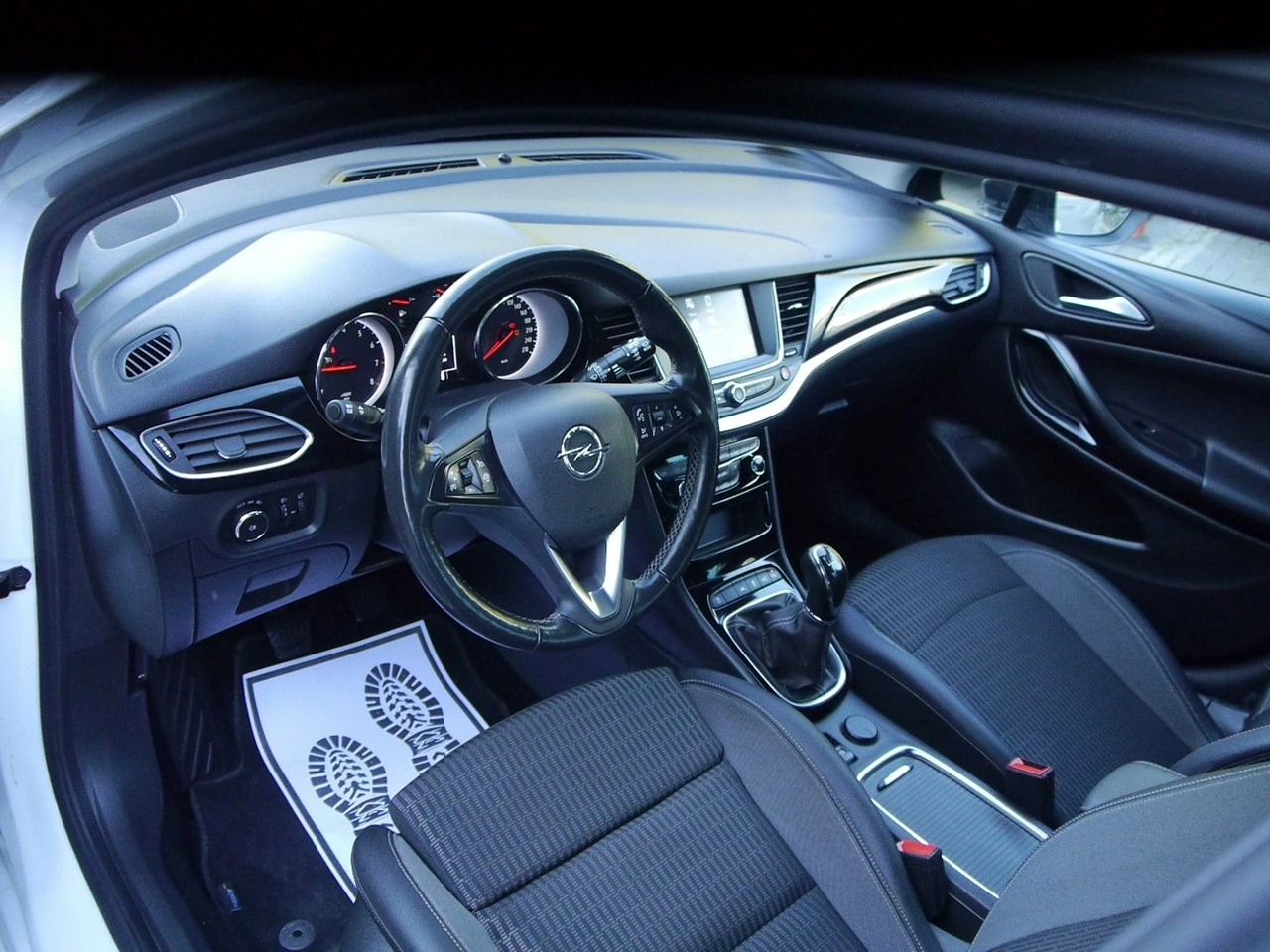 Opel Astra - Zdjęcie 23