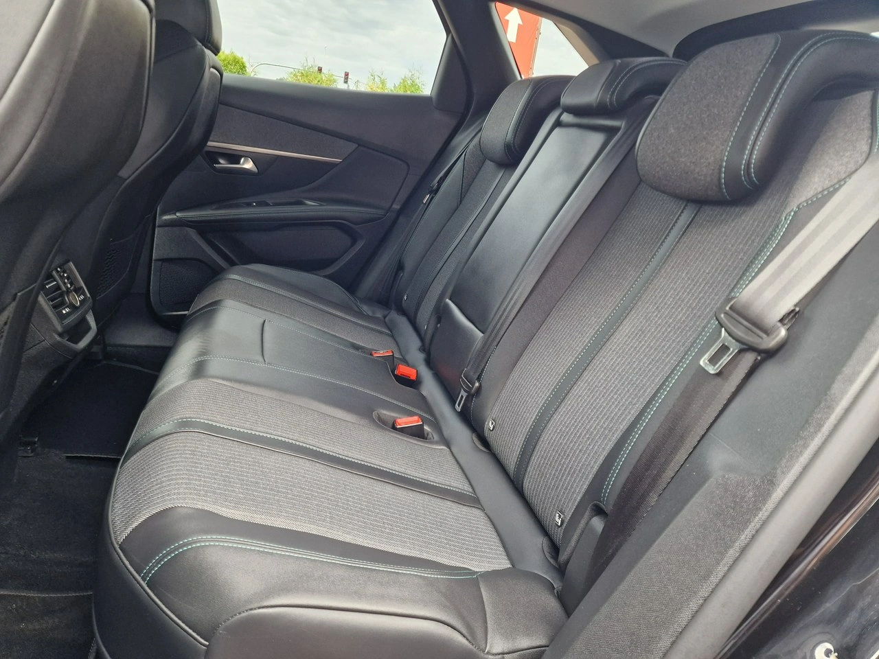 Peugeot 3008 - Zdjęcie 18