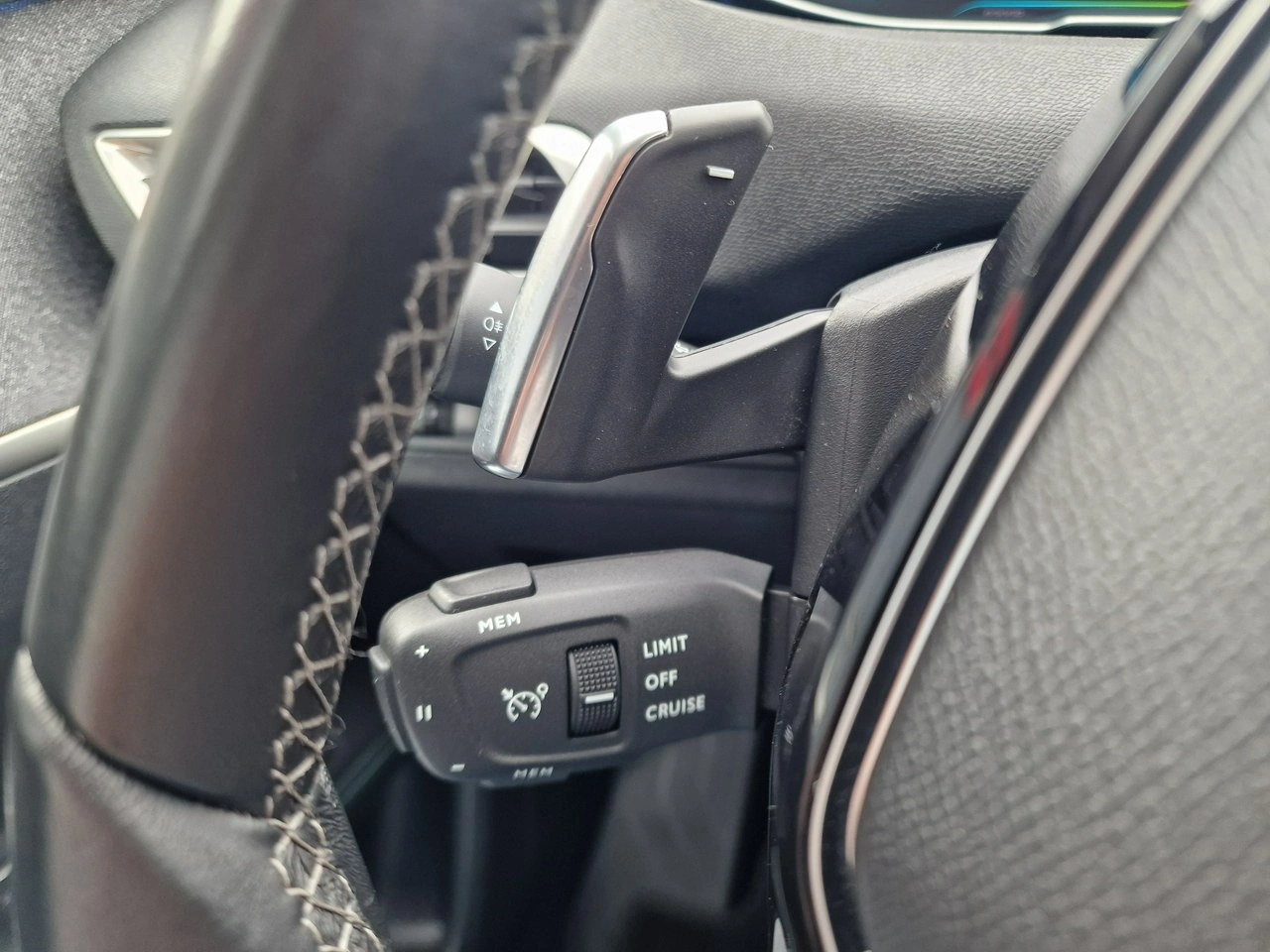 Peugeot 3008 - Zdjęcie 26