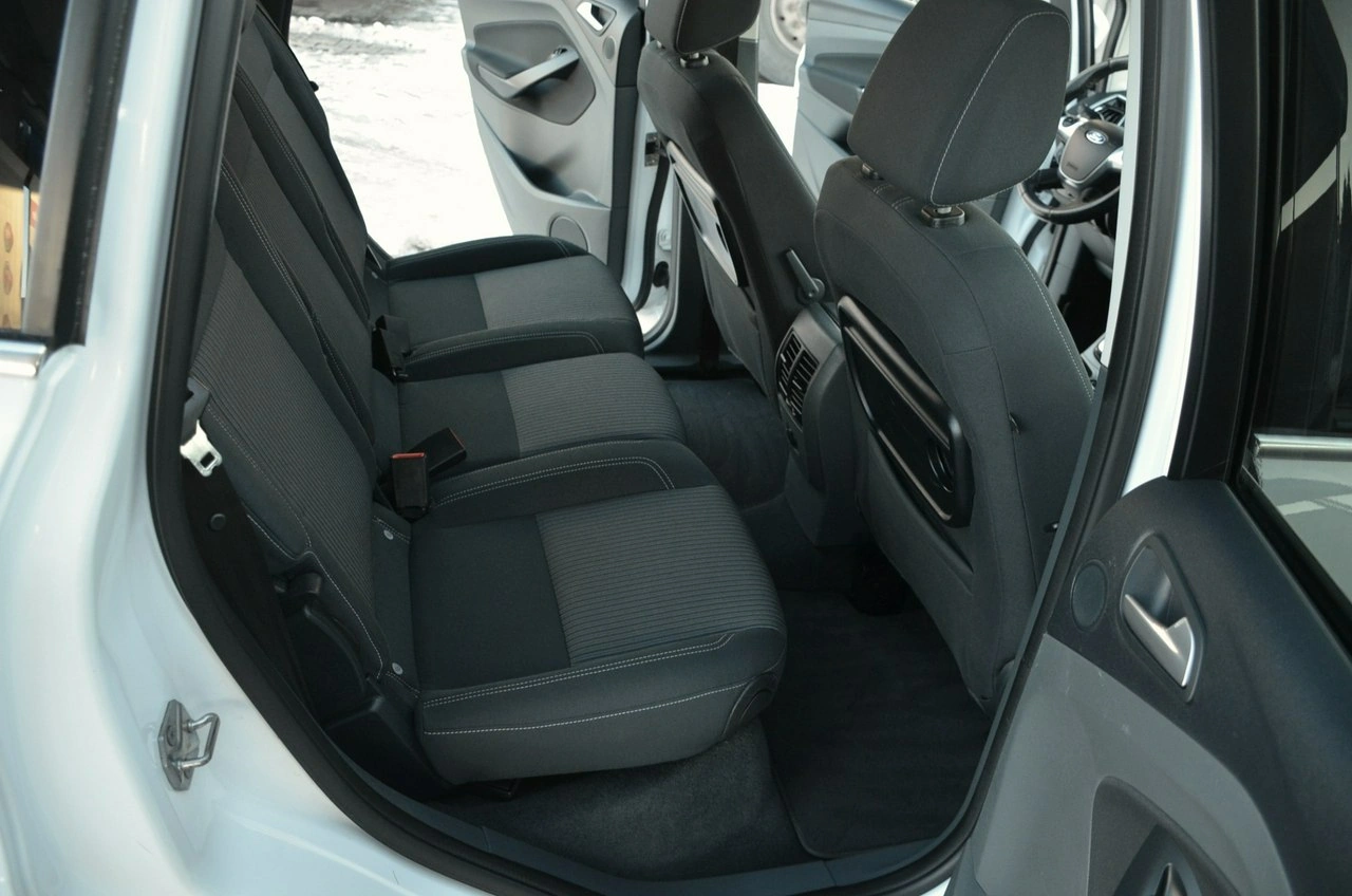 Ford C-MAX - Zdjęcie 16
