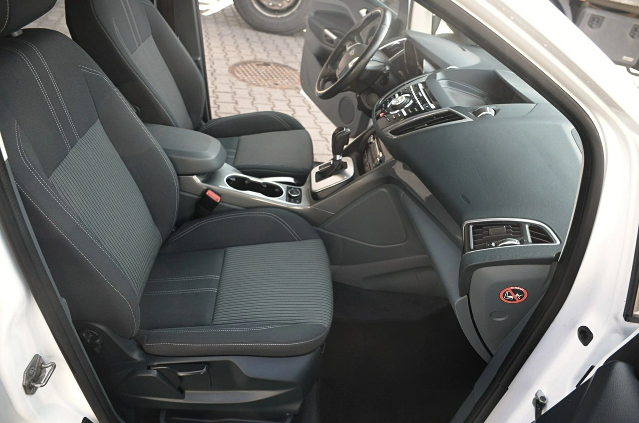Ford C-MAX - Zdjęcie 19