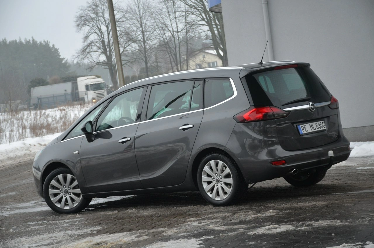 Opel Zafira - Zdjęcie 9