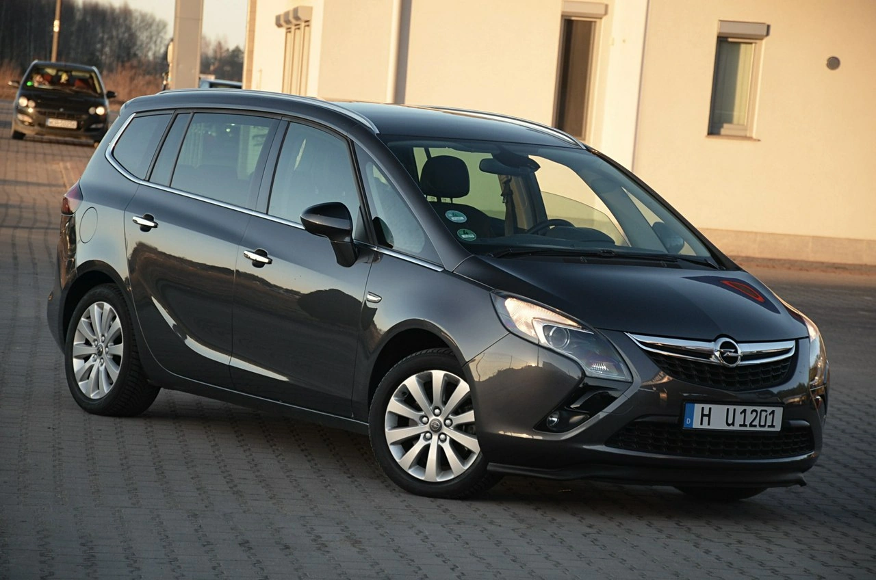 Opel Zafira - Zdjęcie 3