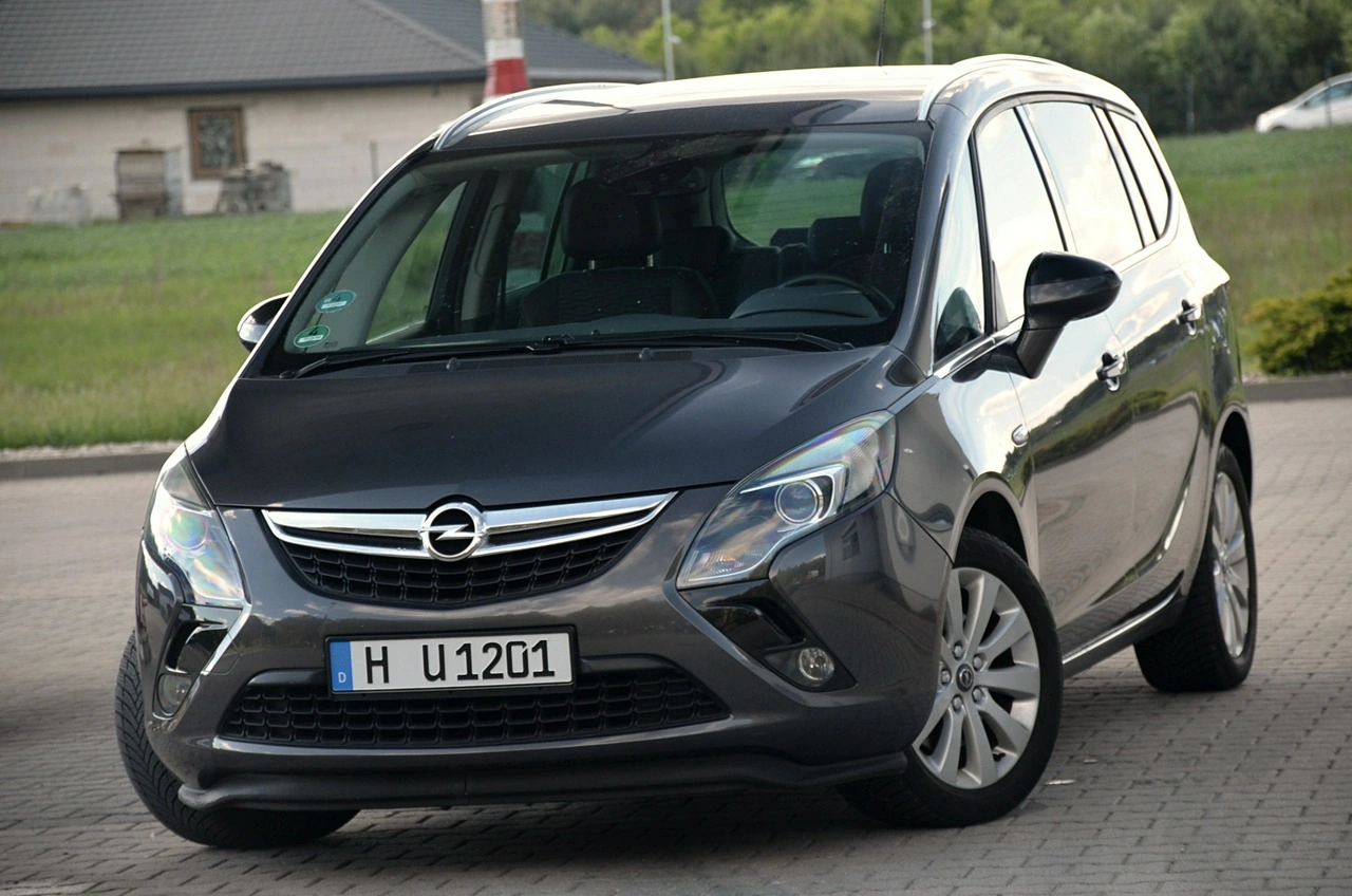 Opel Zafira - Zdjęcie 4