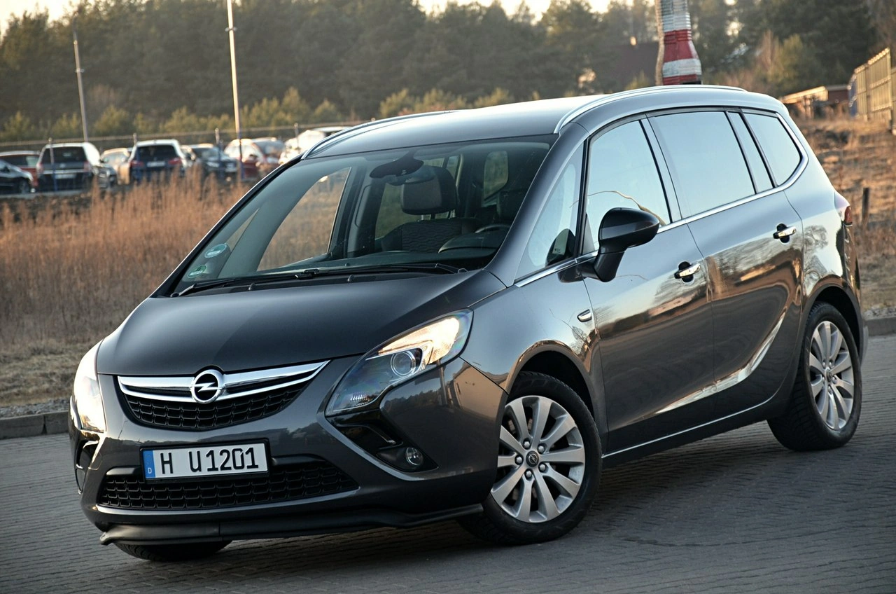 Opel Zafira - Zdjęcie 4