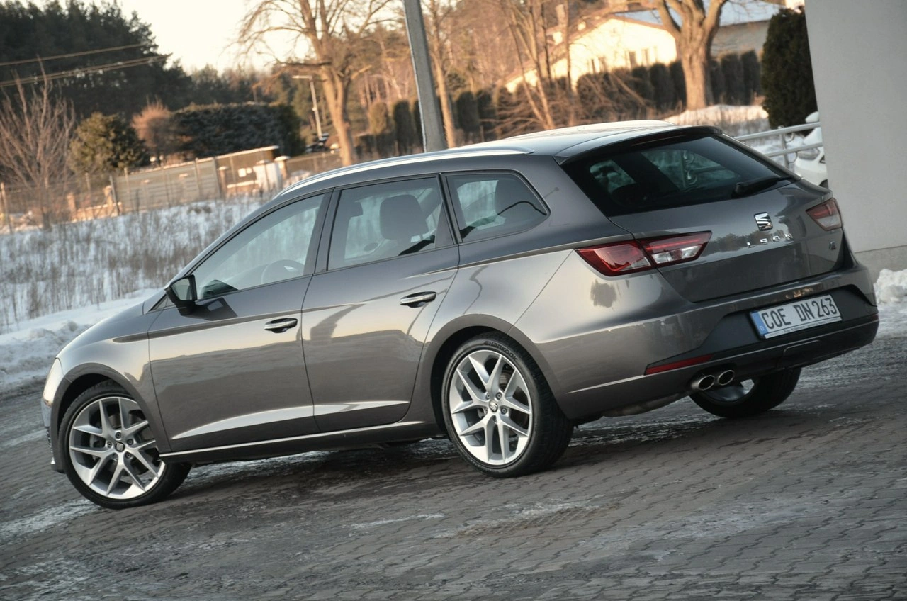Seat Leon - Zdjęcie 9
