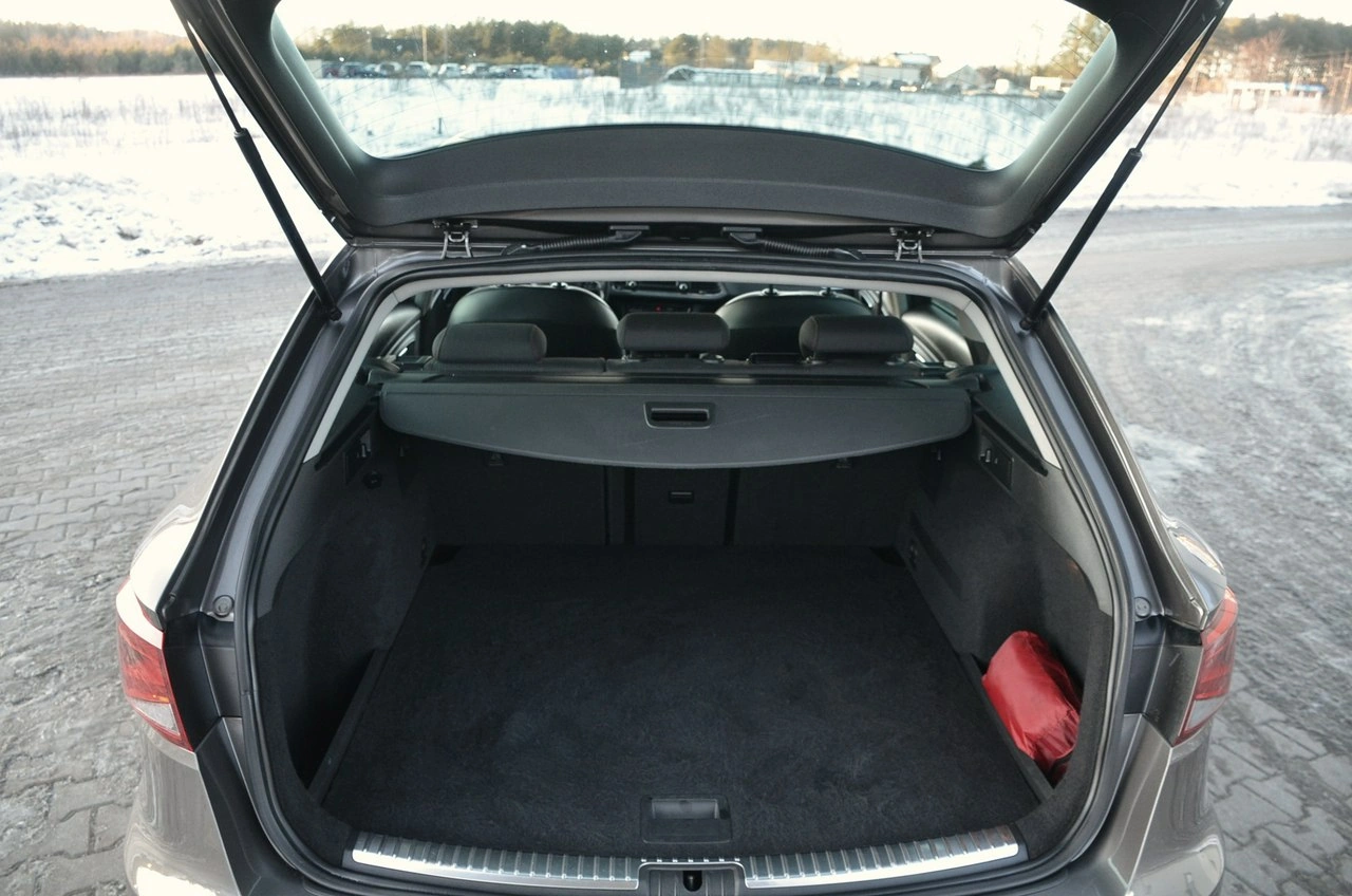 Seat Leon - Zdjęcie 13