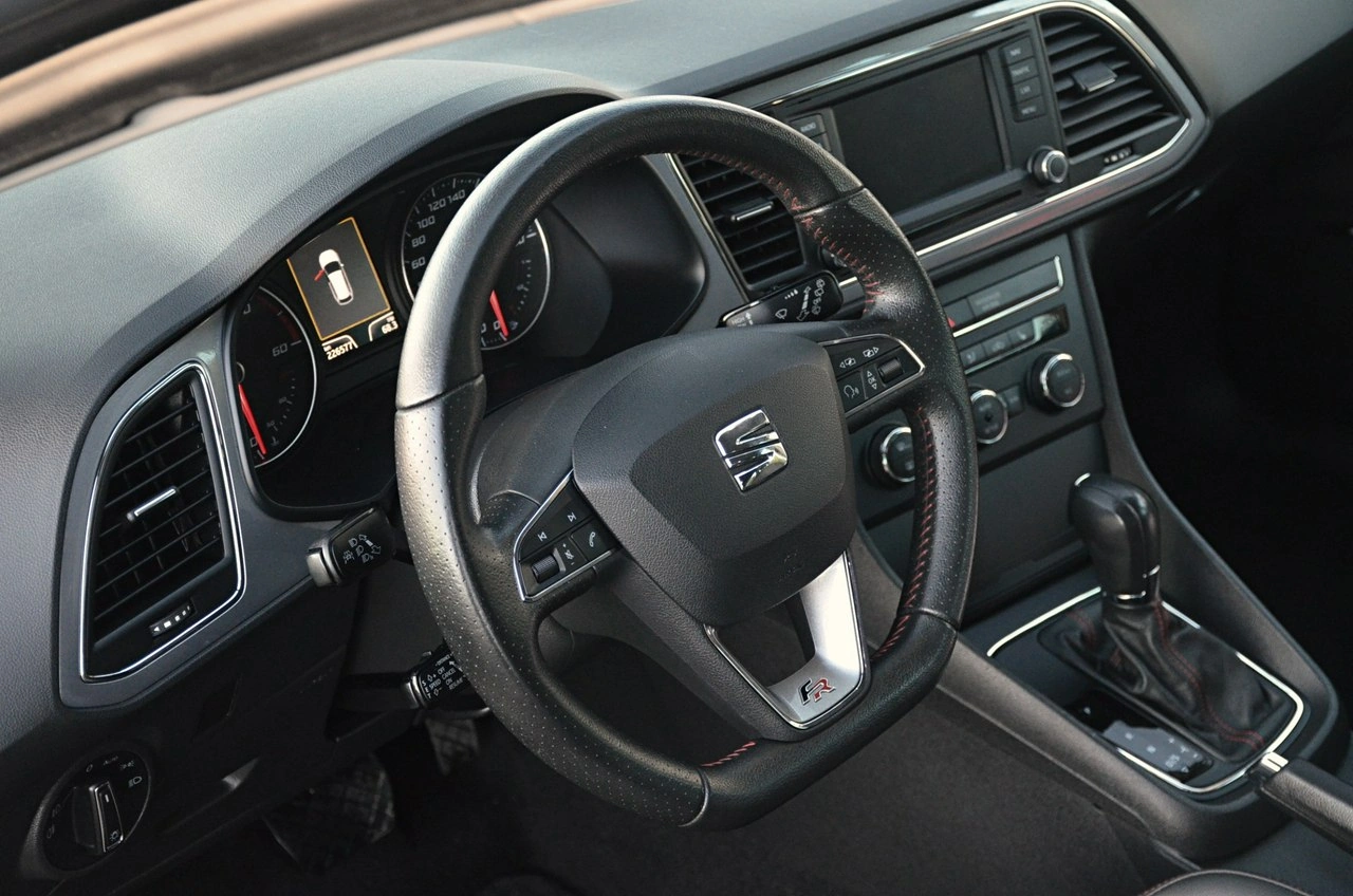 Seat Leon - Zdjęcie 14