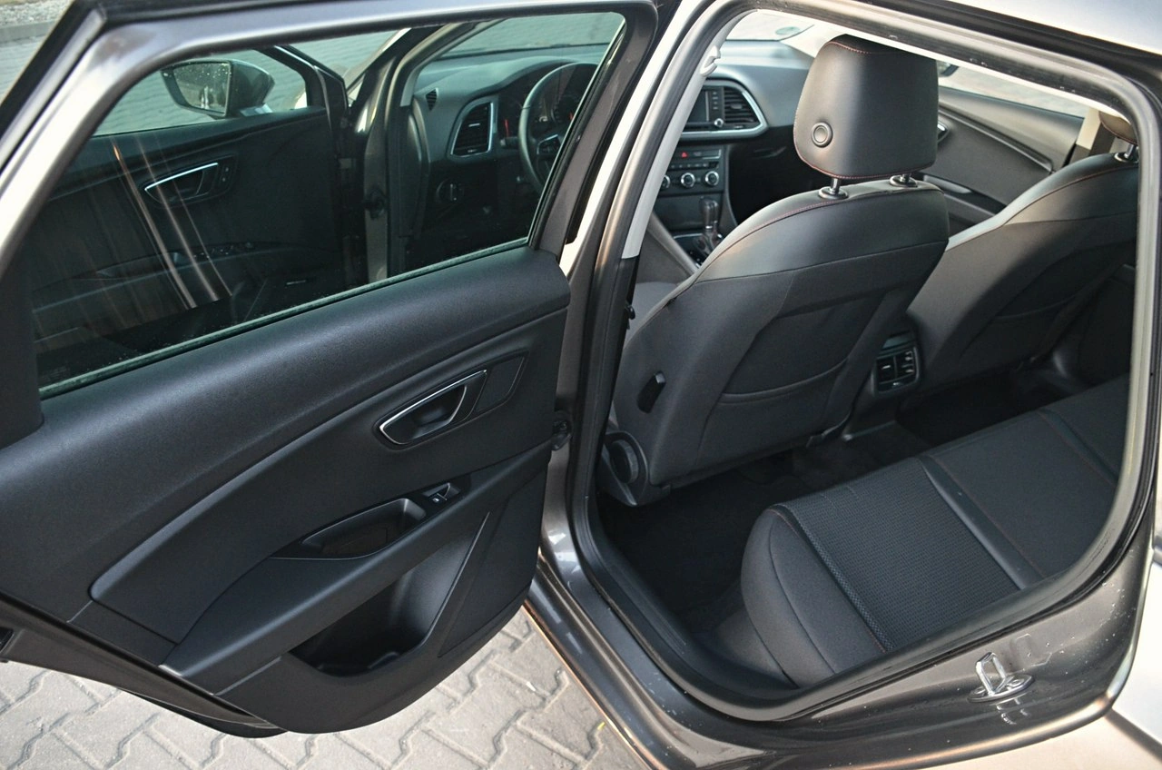 Seat Leon - Zdjęcie 16
