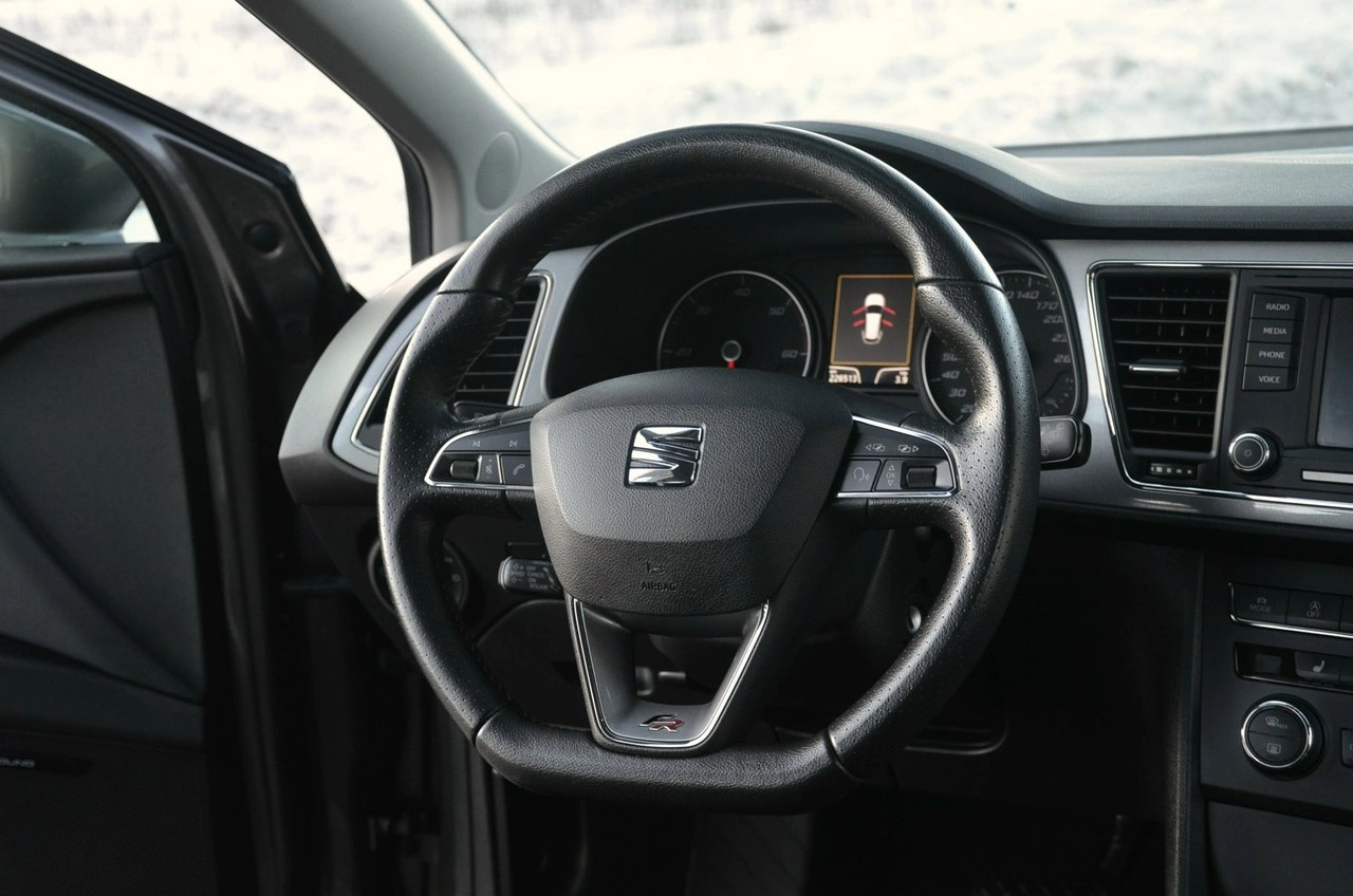 Seat Leon - Zdjęcie 23