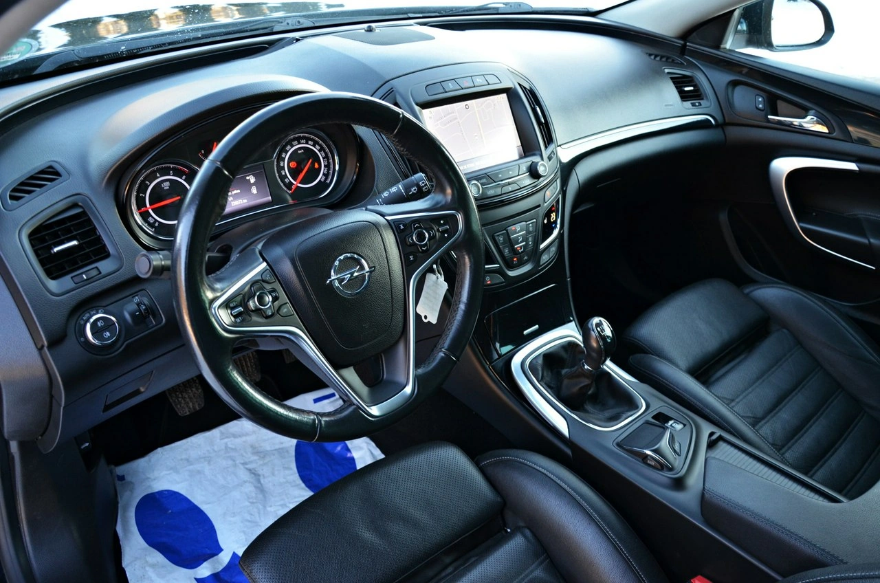 Opel Insignia - Zdjęcie 28