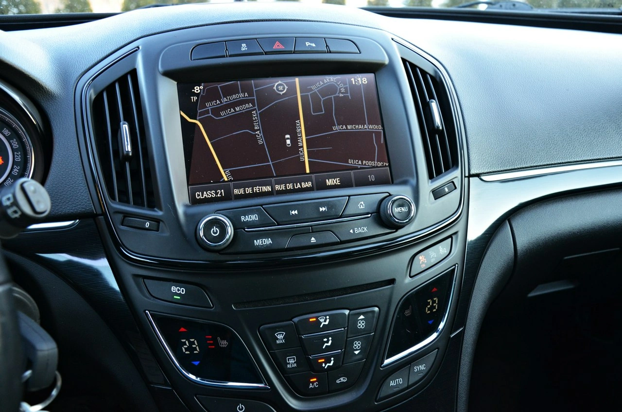 Opel Insignia - Zdjęcie 38