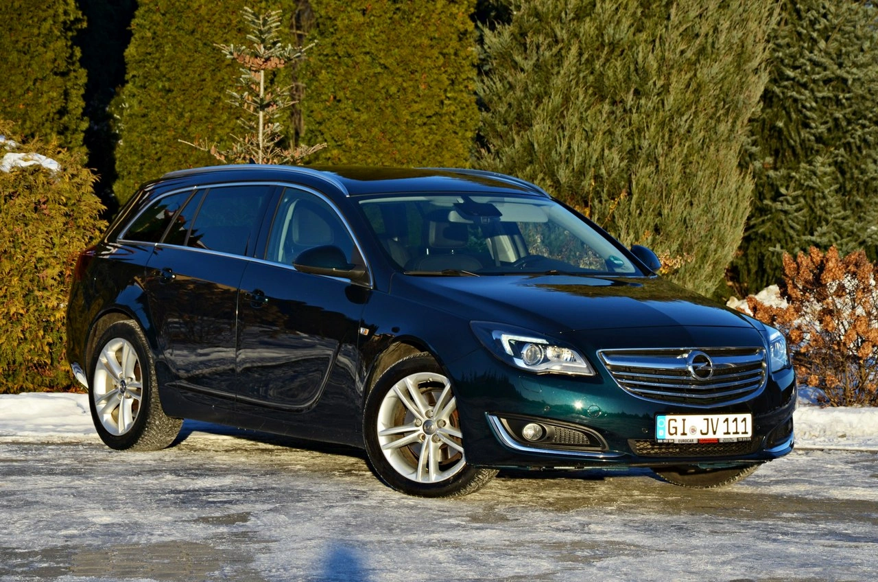 Opel Insignia - Główne zdjęcie
