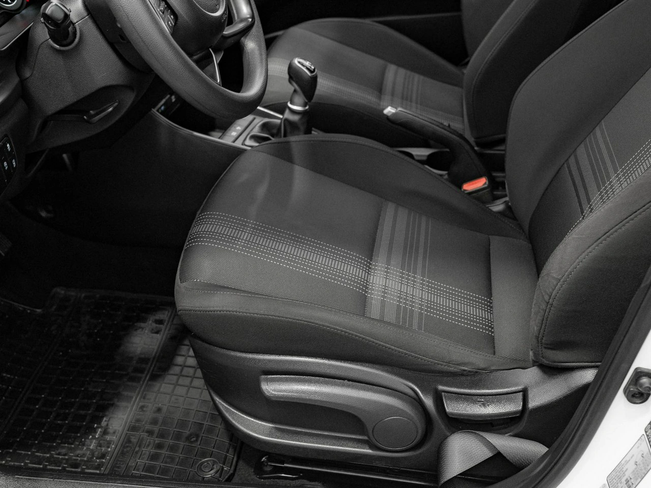 Hyundai i20 - Zdjęcie 9