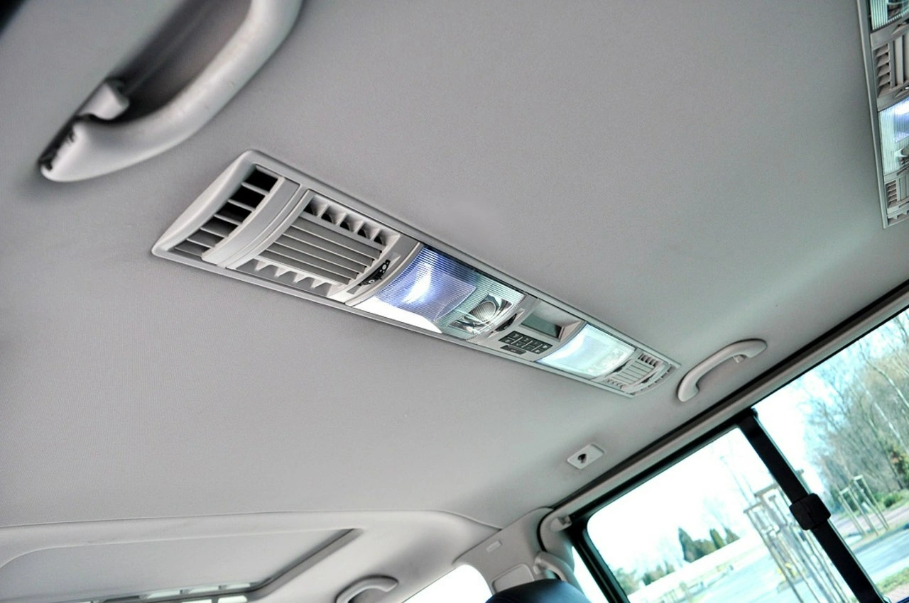 Volkswagen Multivan - Zdjęcie 18