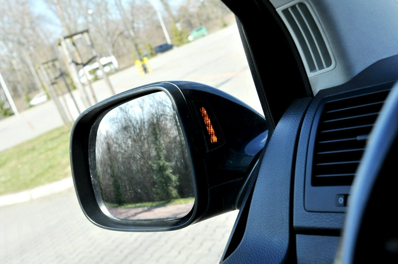 Volkswagen Multivan - Zdjęcie 25