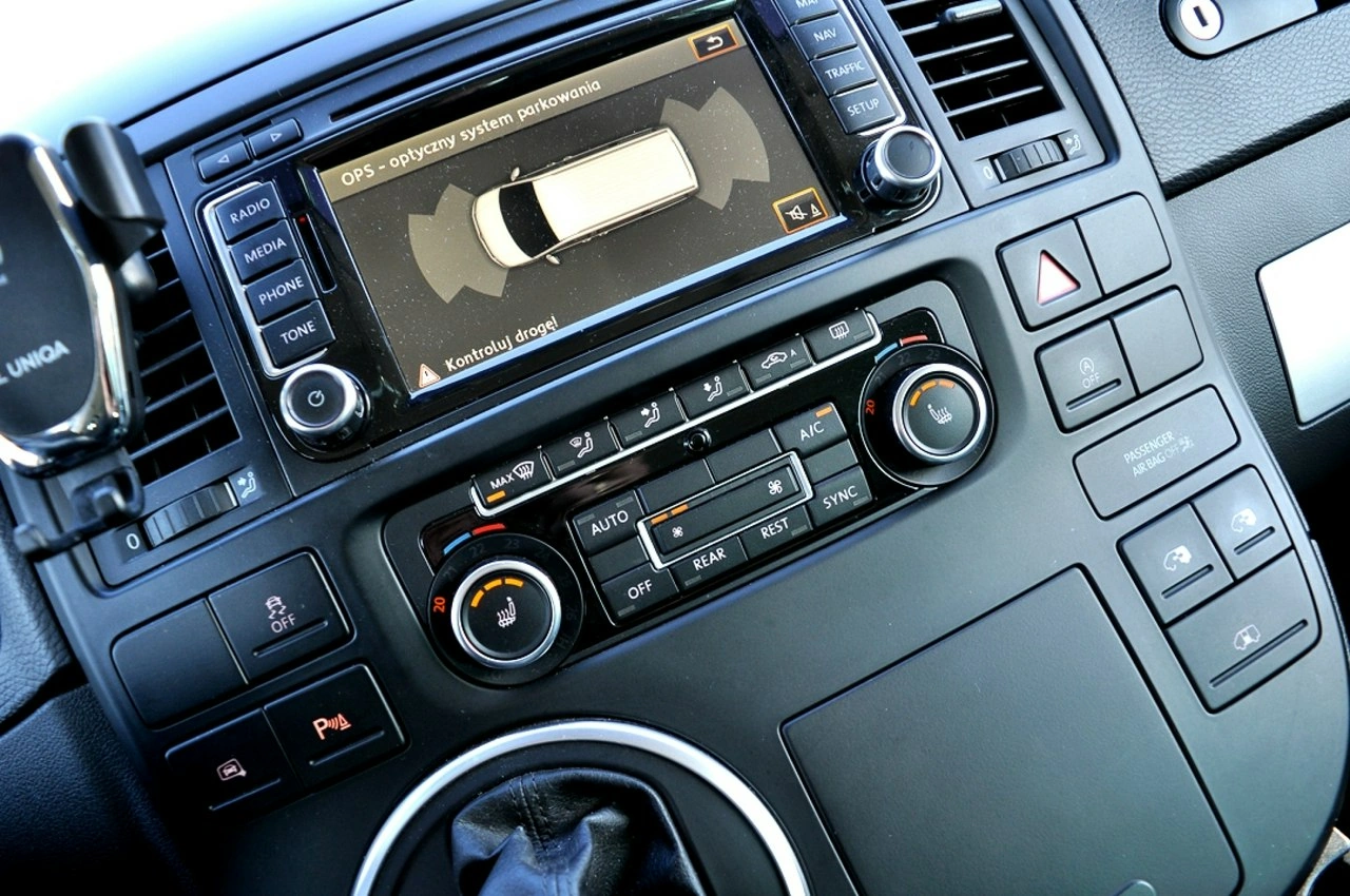 Volkswagen Multivan - Zdjęcie 28