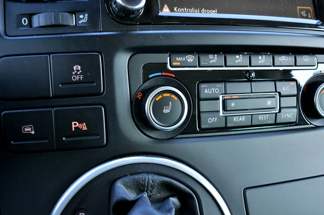 Volkswagen Multivan - Zdjęcie 29