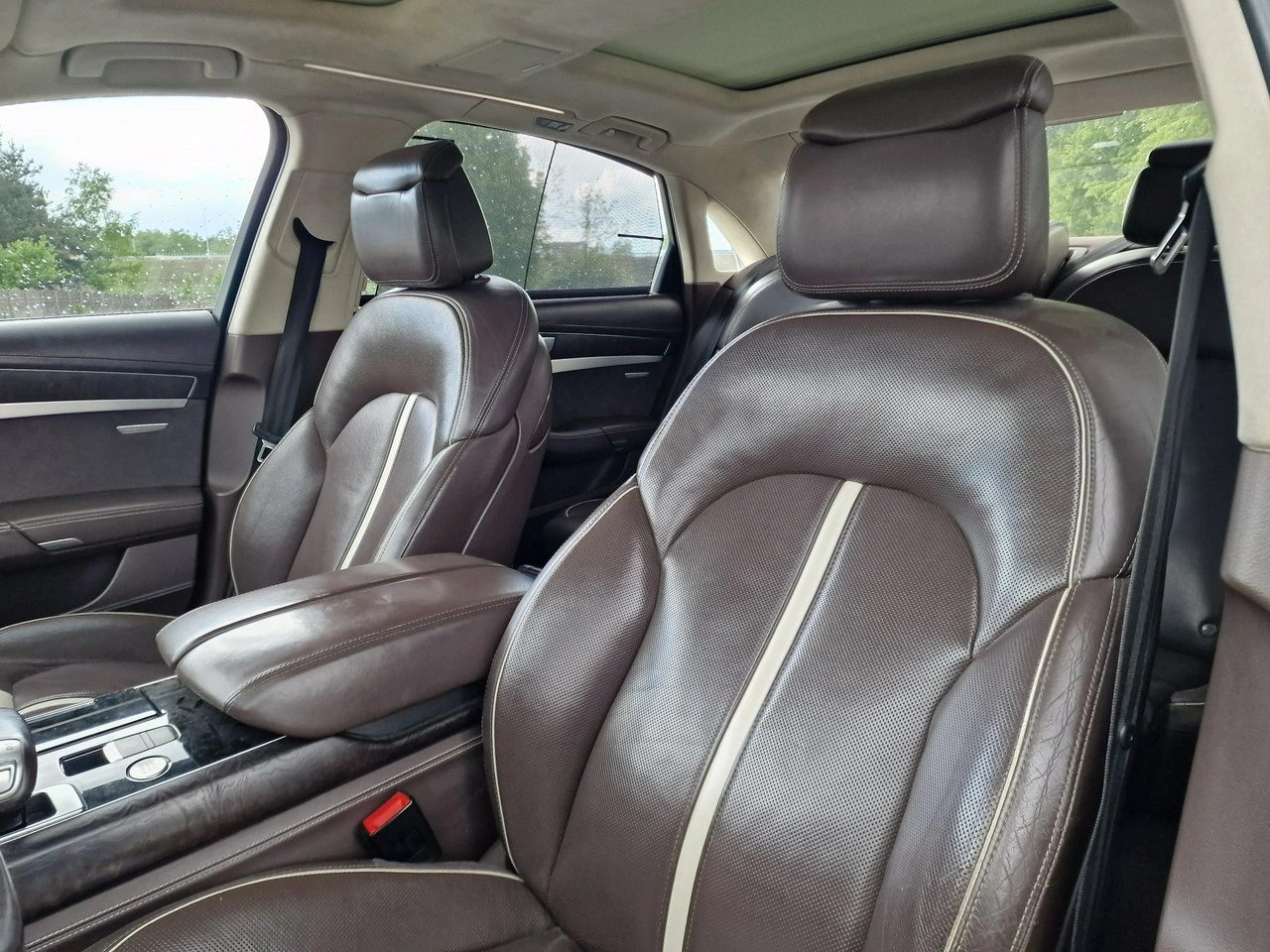Audi A8 - Zdjęcie 16