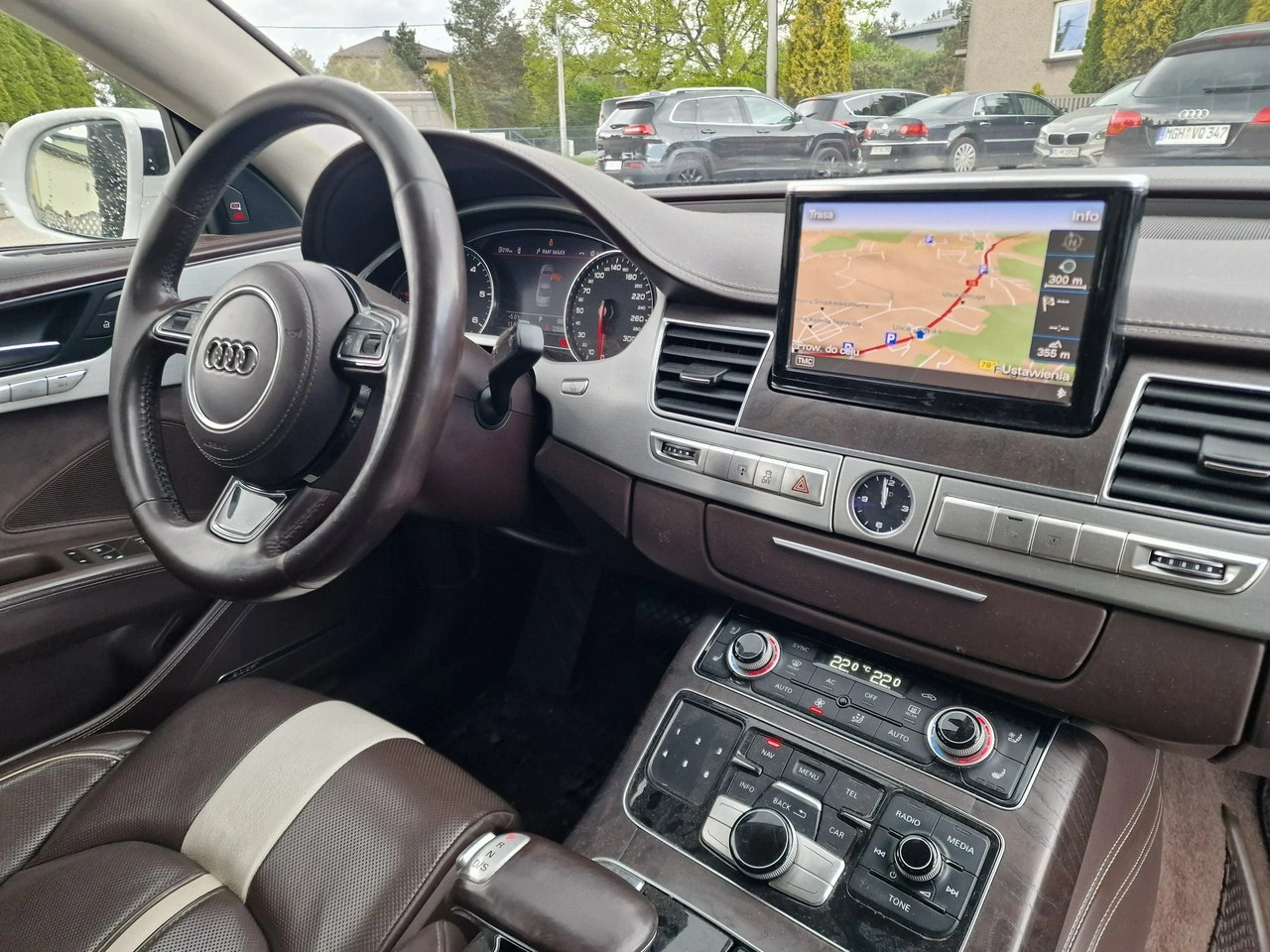 Audi A8 - Zdjęcie 15