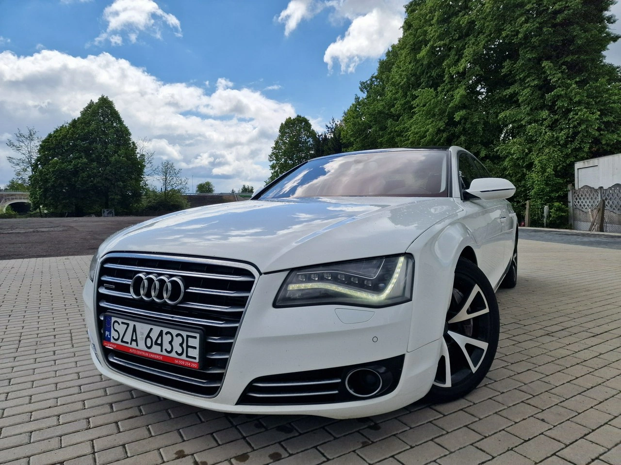 Audi A8 - Zdjęcie 5