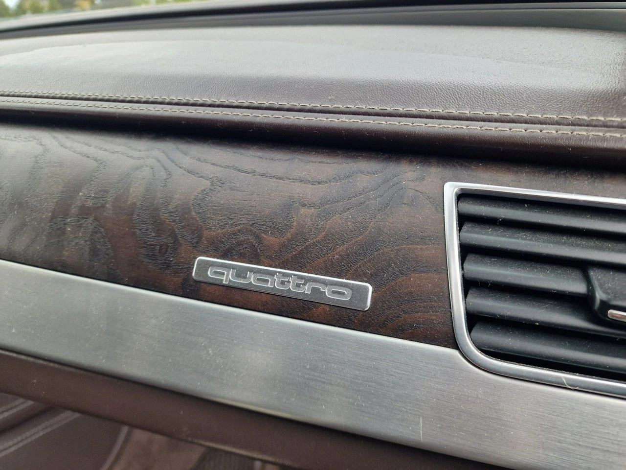 Audi A8 - Zdjęcie 10