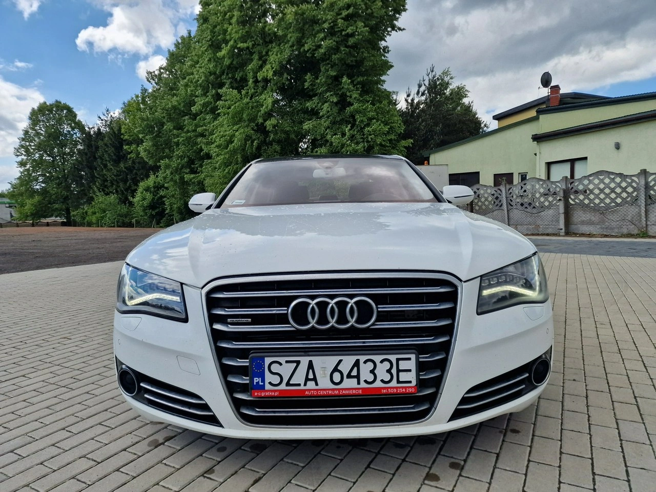 Audi A8 - Zdjęcie 4
