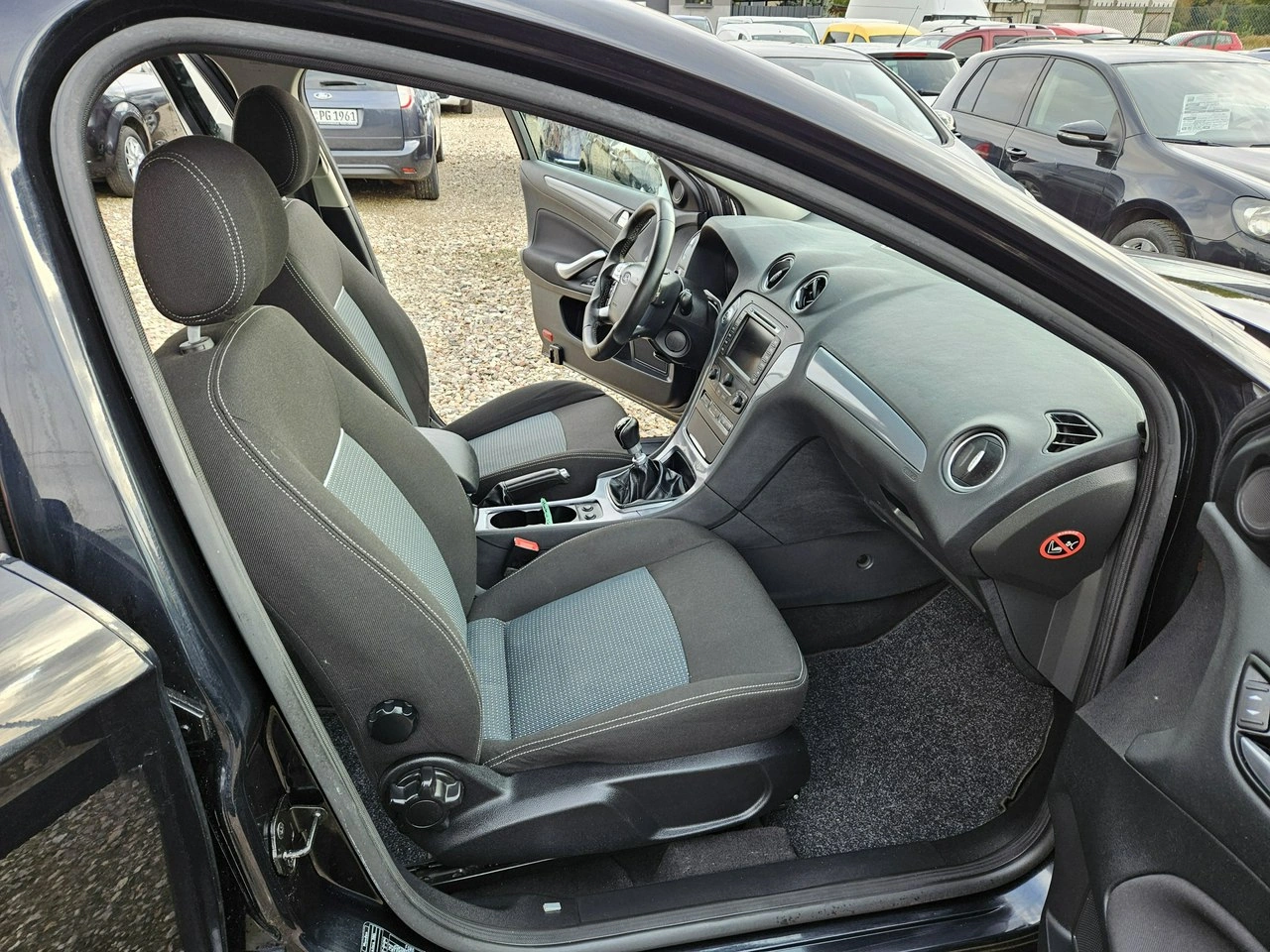 Ford Mondeo - Zdjęcie 9