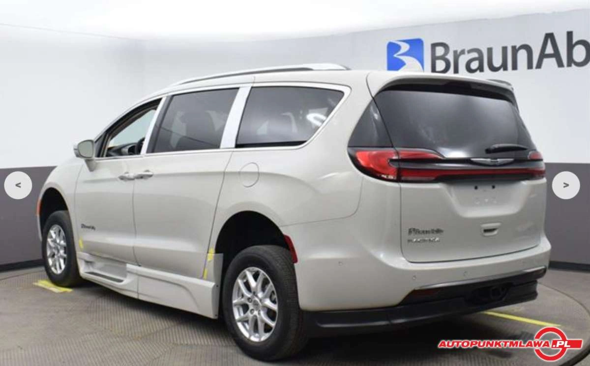 Chrysler Pacifica - Zdjęcie 3