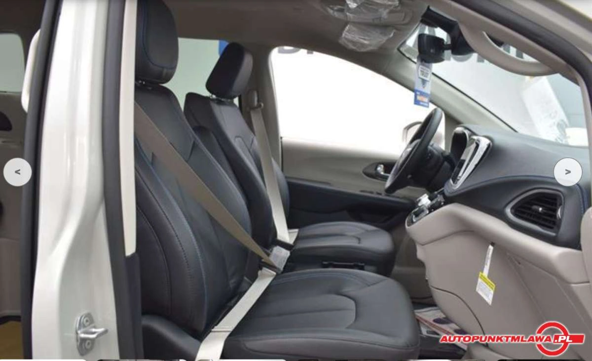 Chrysler Pacifica - Zdjęcie 10