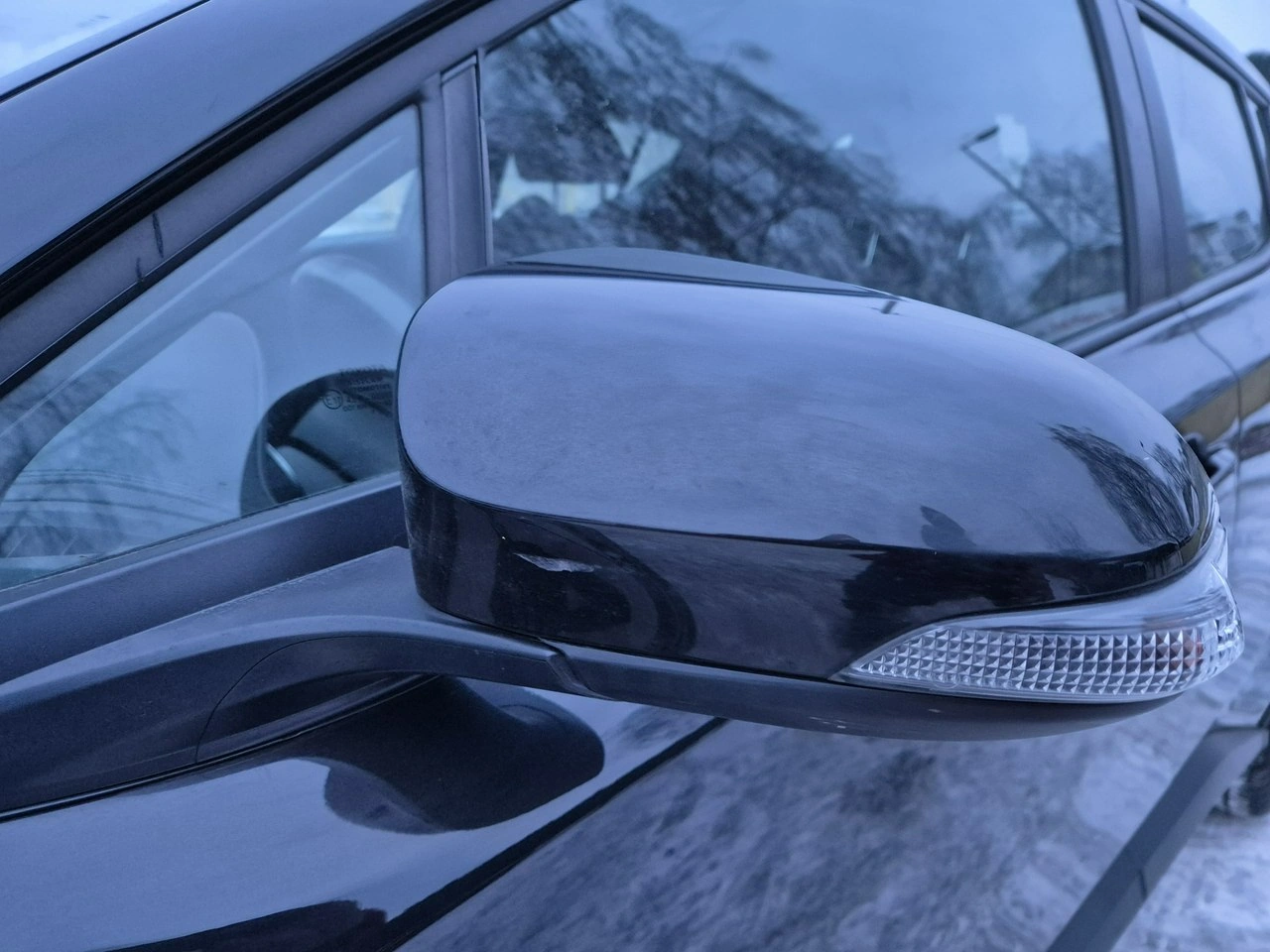 Toyota C-HR - Zdjęcie 11