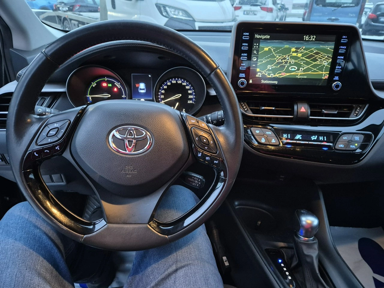 Toyota C-HR - Zdjęcie 20