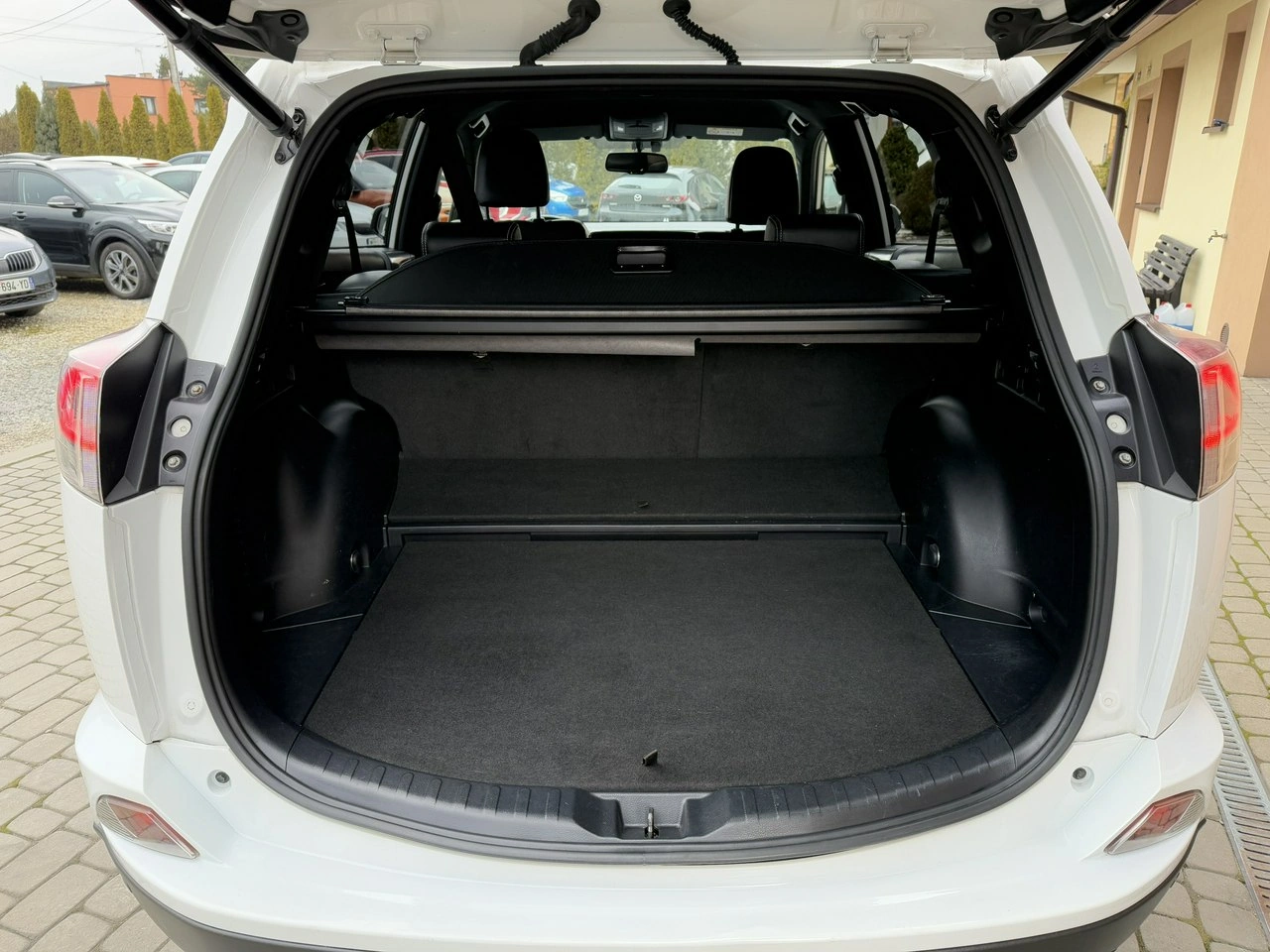 Toyota RAV-4 - Zdjęcie 28