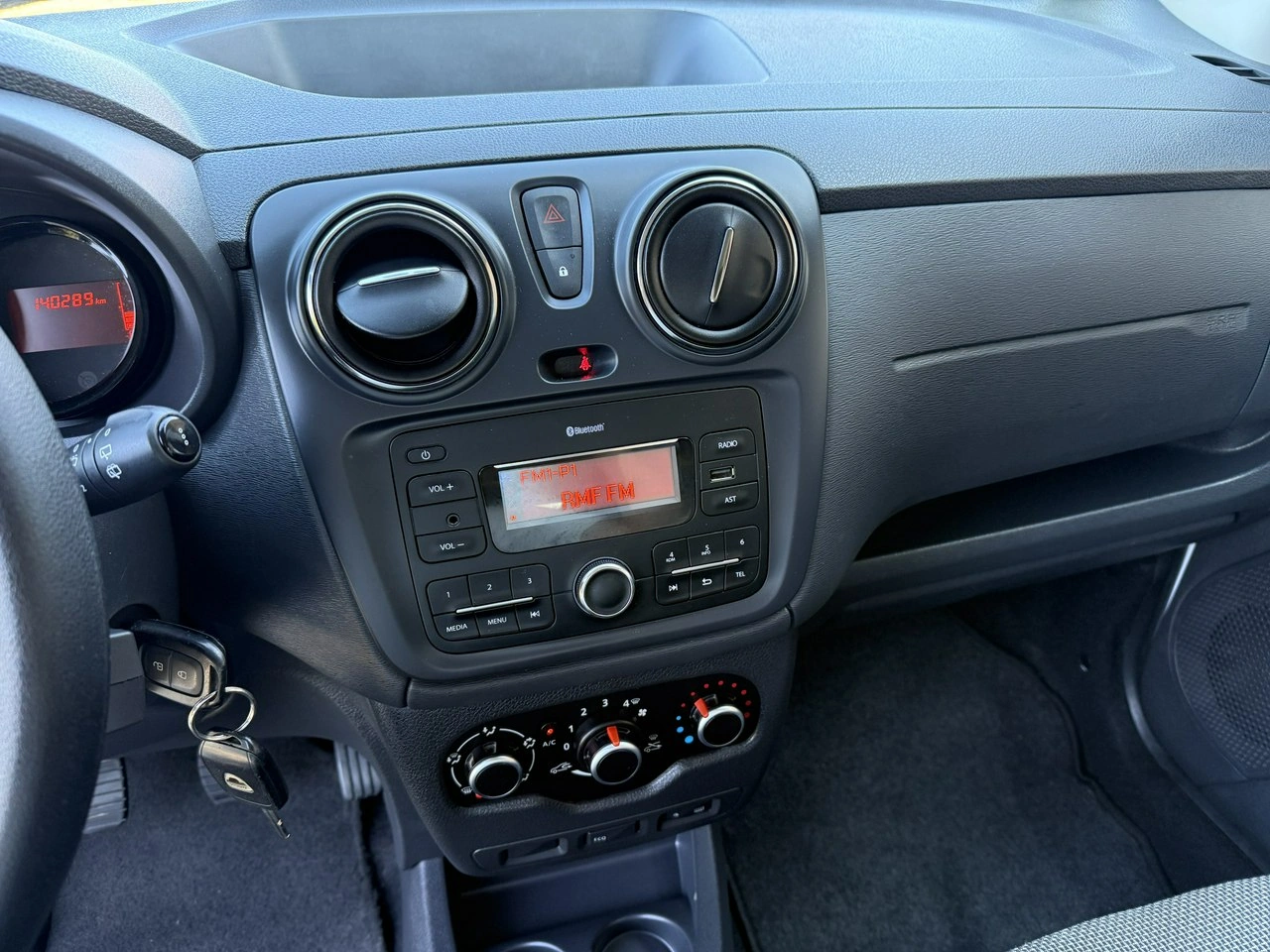 Dacia Lodgy - Zdjęcie 15