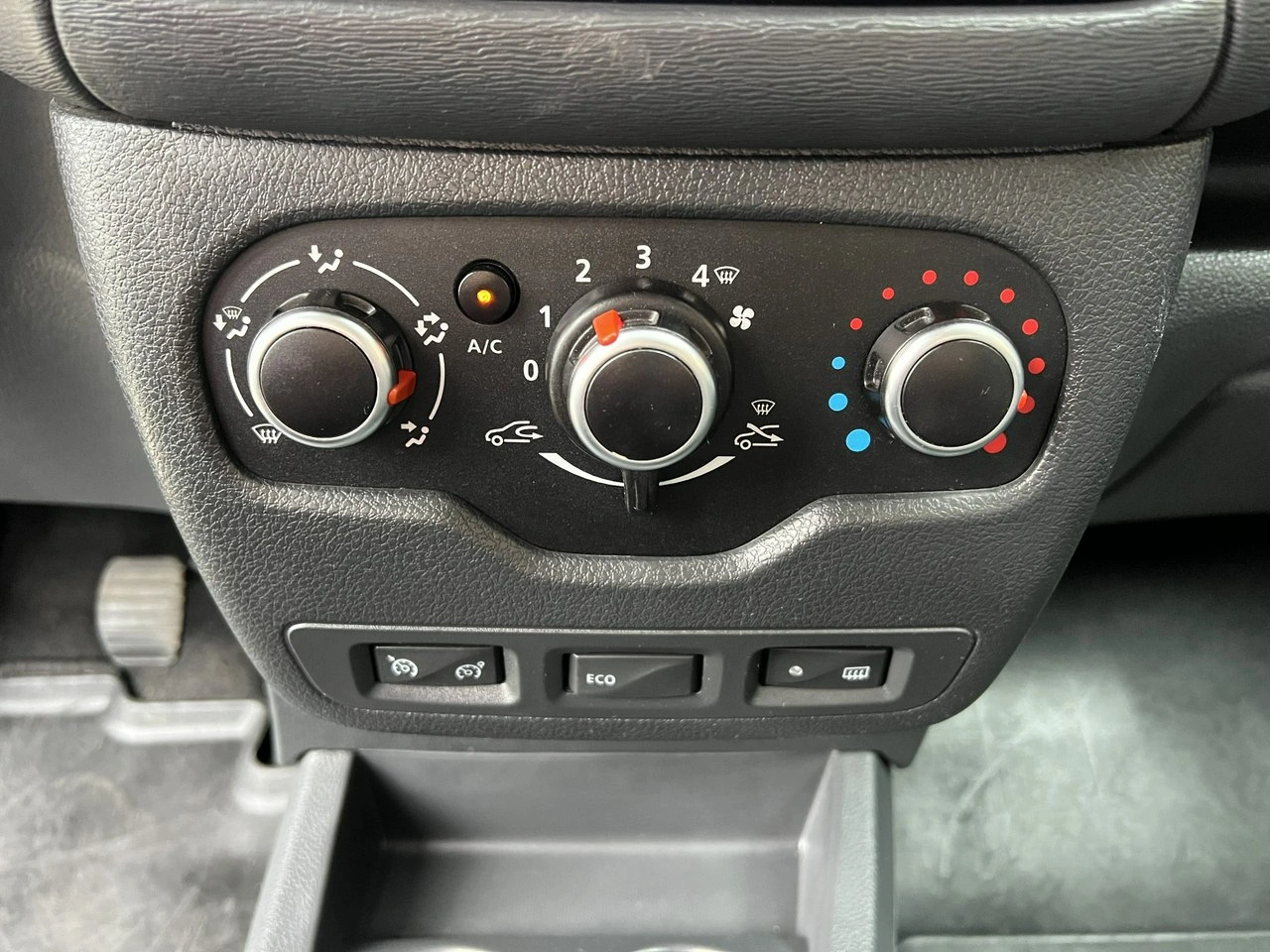 Dacia Lodgy - Zdjęcie 18