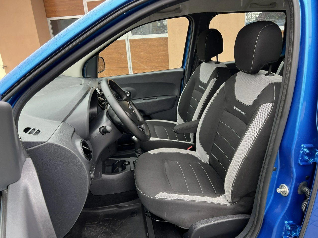 Dacia Lodgy - Zdjęcie 20